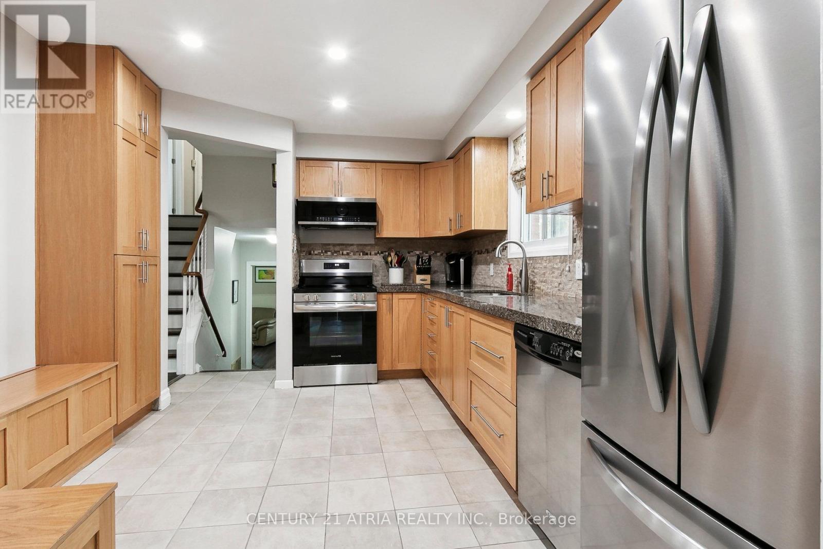 17 Janellan Terrace, Toronto, Ontario  M1E 3M8 - Photo 19 - E12172542