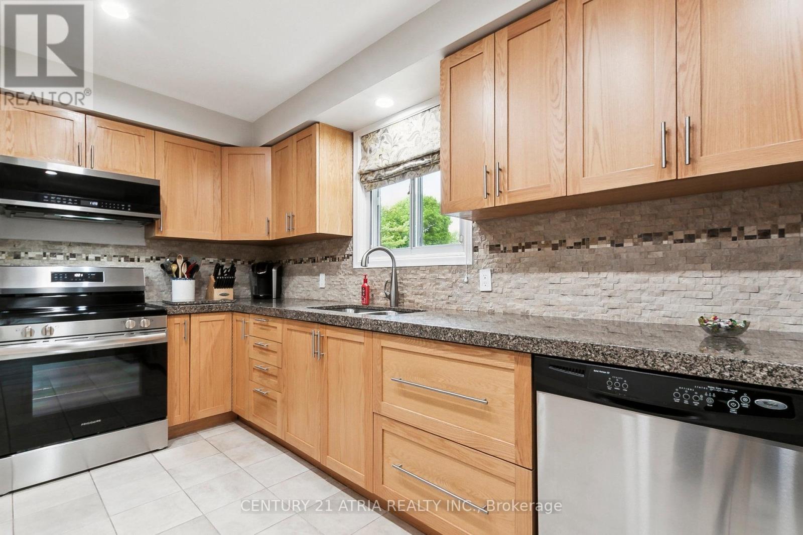 17 Janellan Terrace, Toronto, Ontario  M1E 3M8 - Photo 21 - E12172542