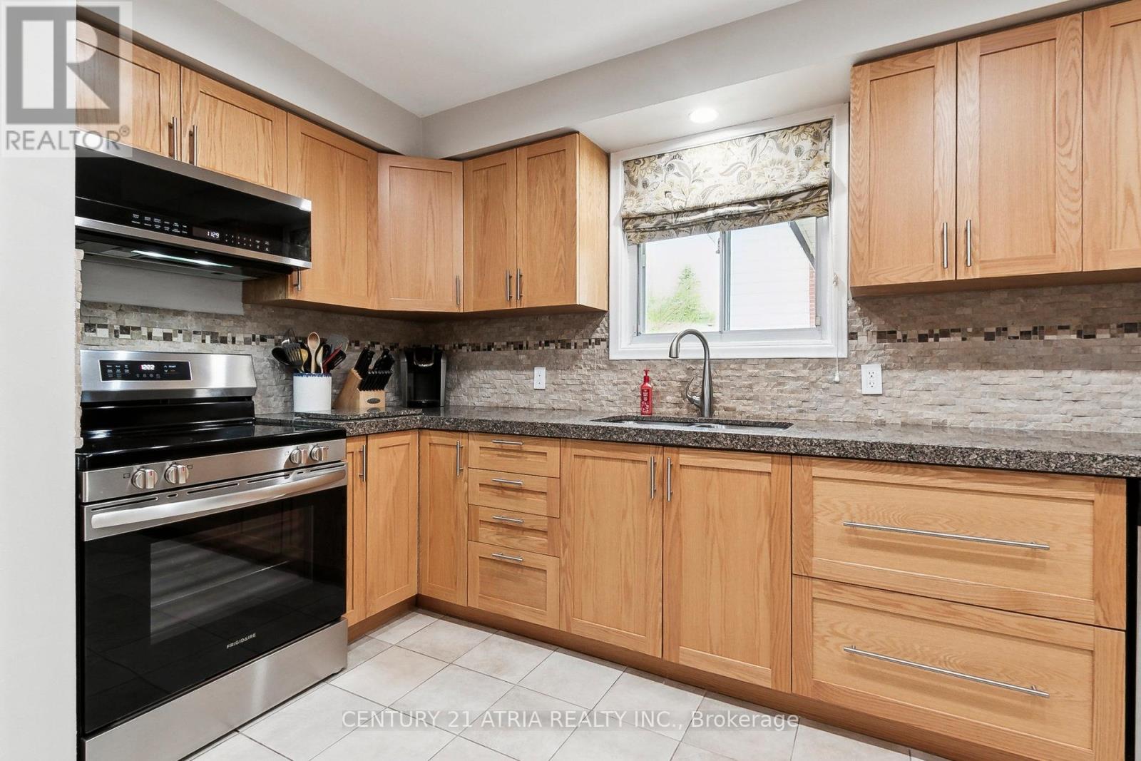 17 Janellan Terrace, Toronto, Ontario  M1E 3M8 - Photo 23 - E12172542