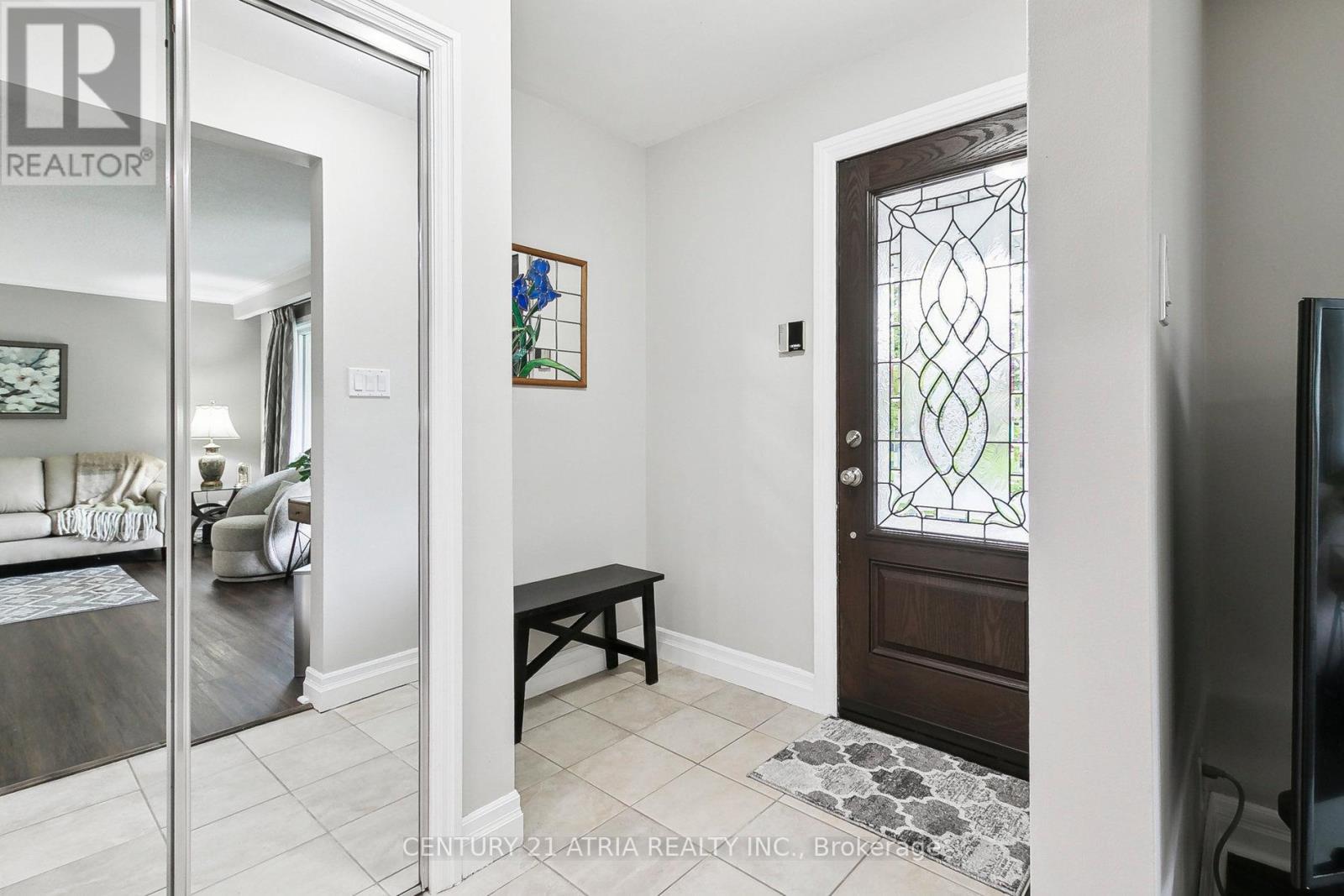 17 Janellan Terrace, Toronto, Ontario  M1E 3M8 - Photo 5 - E12172542