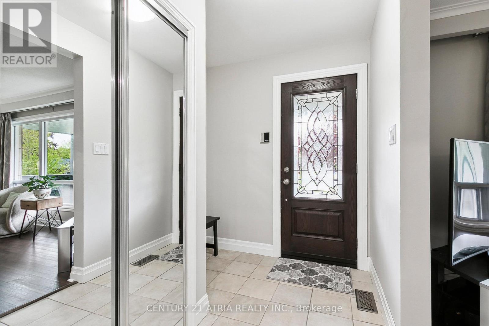 17 Janellan Terrace, Toronto, Ontario  M1E 3M8 - Photo 6 - E12172542
