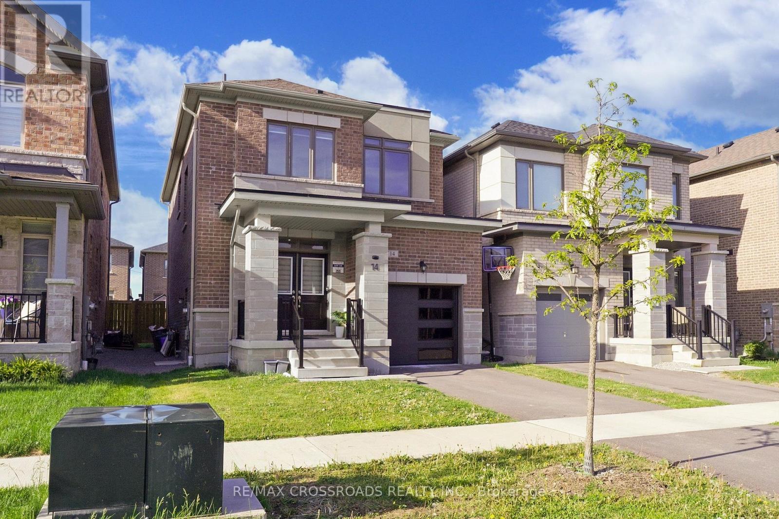 14 Ogston Crescent, Whitby, Ontario  L1P 0G9 - Photo 2 - E12172624