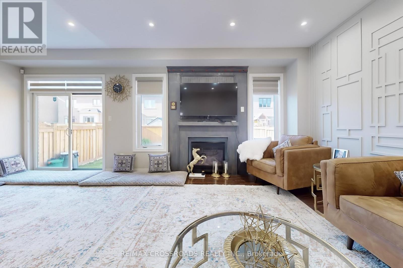 14 Ogston Crescent, Whitby, Ontario  L1P 0G9 - Photo 4 - E12172624
