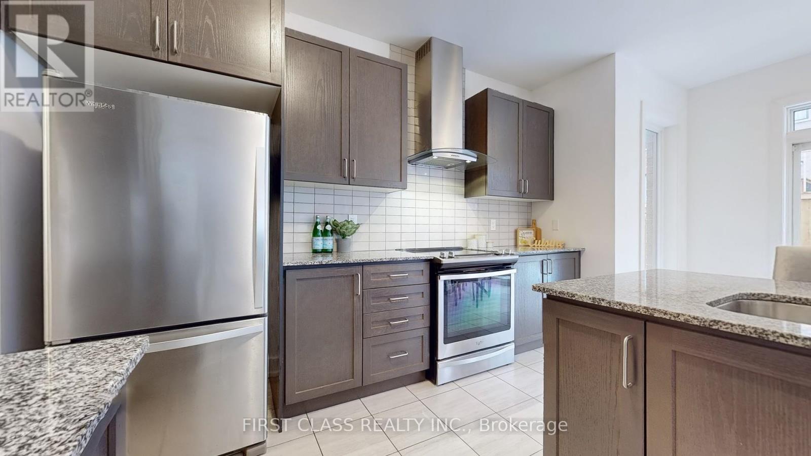 37 Hayeraft Street, Whitby, Ontario  L1P 0C6 - Photo 8 - E12172705