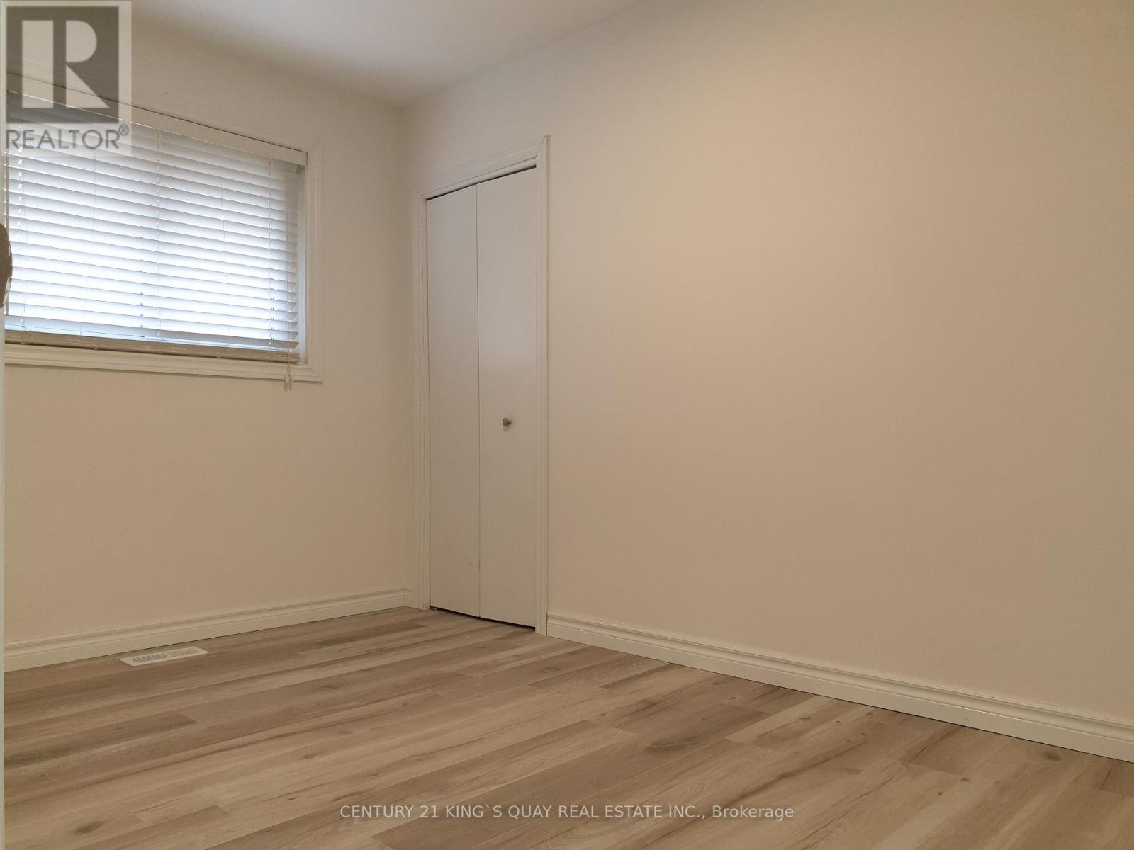 18 Manor Crescent, Quinte West, Ontario  K8V 3Z7 - Photo 17 - X12171742