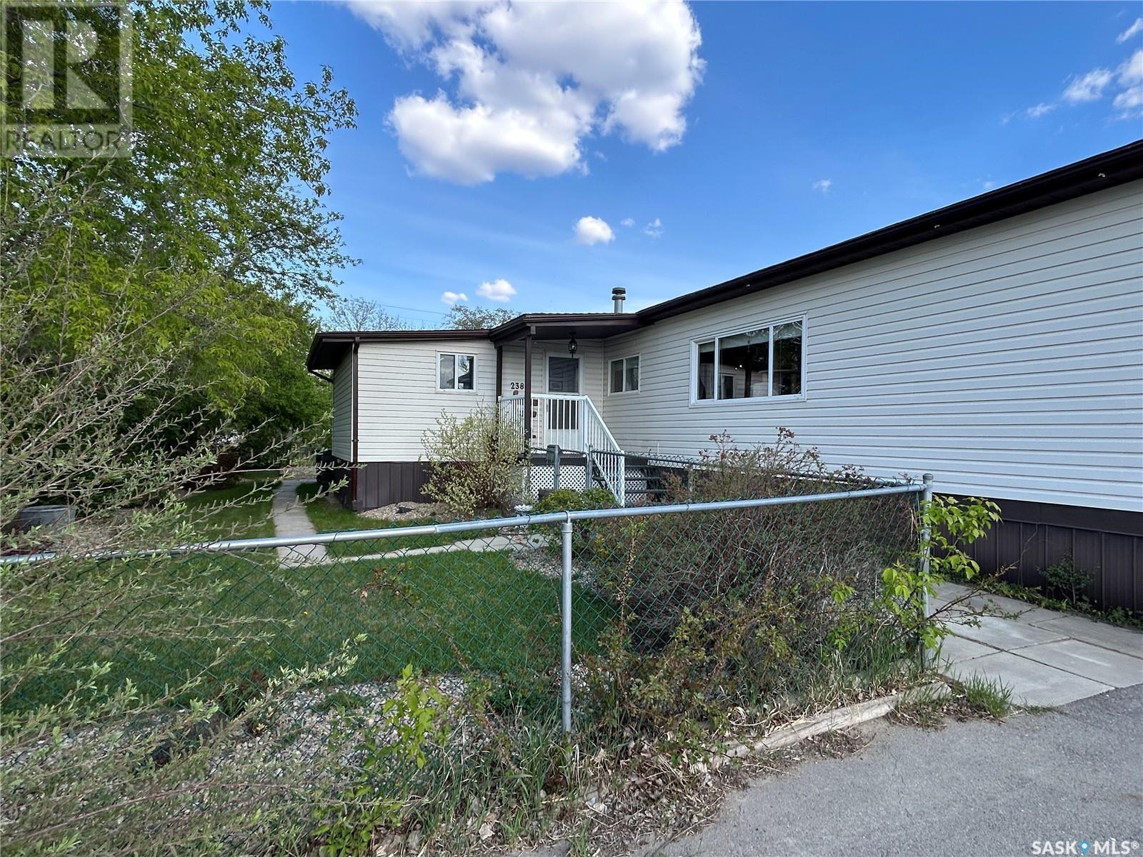 238 13th Street, Humboldt, Saskatchewan  S0K 2A0 - Photo 15 - SK007048