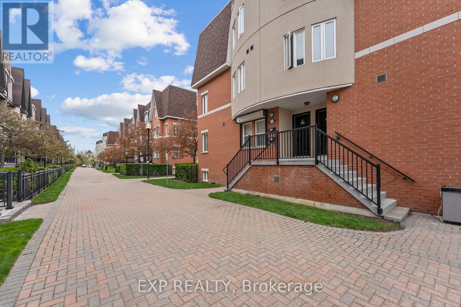 238 - 316 John Street, Markham, Ontario  L3T 0A7 - Photo 4 - N12172593