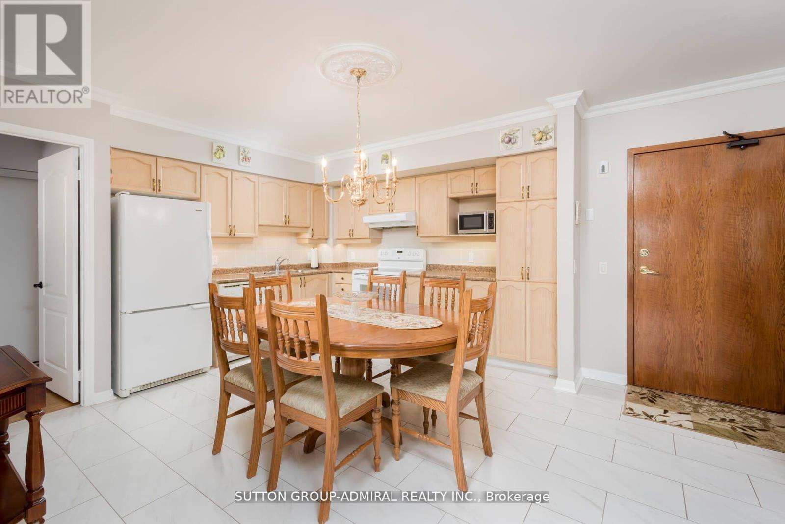 509 - 2504 Rutherford Road, Vaughan (Maple), Ontario  L4K 5N5 - Photo 4 - N12172688