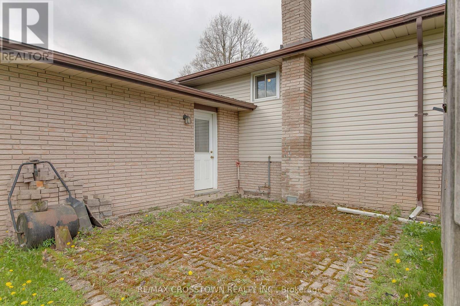 184 Murphy Road, Essa, Ontario  L3W 0A2 - Photo 7 - N12172721