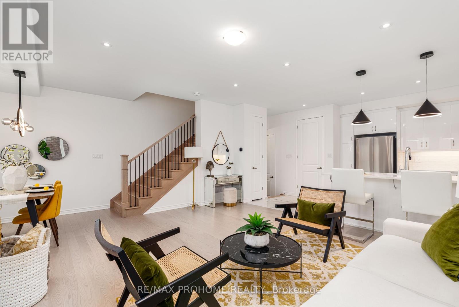 36 Azure Drive, Markham (Victoria Square), Ontario  L6C 3M4 - Photo 10 - N12172723