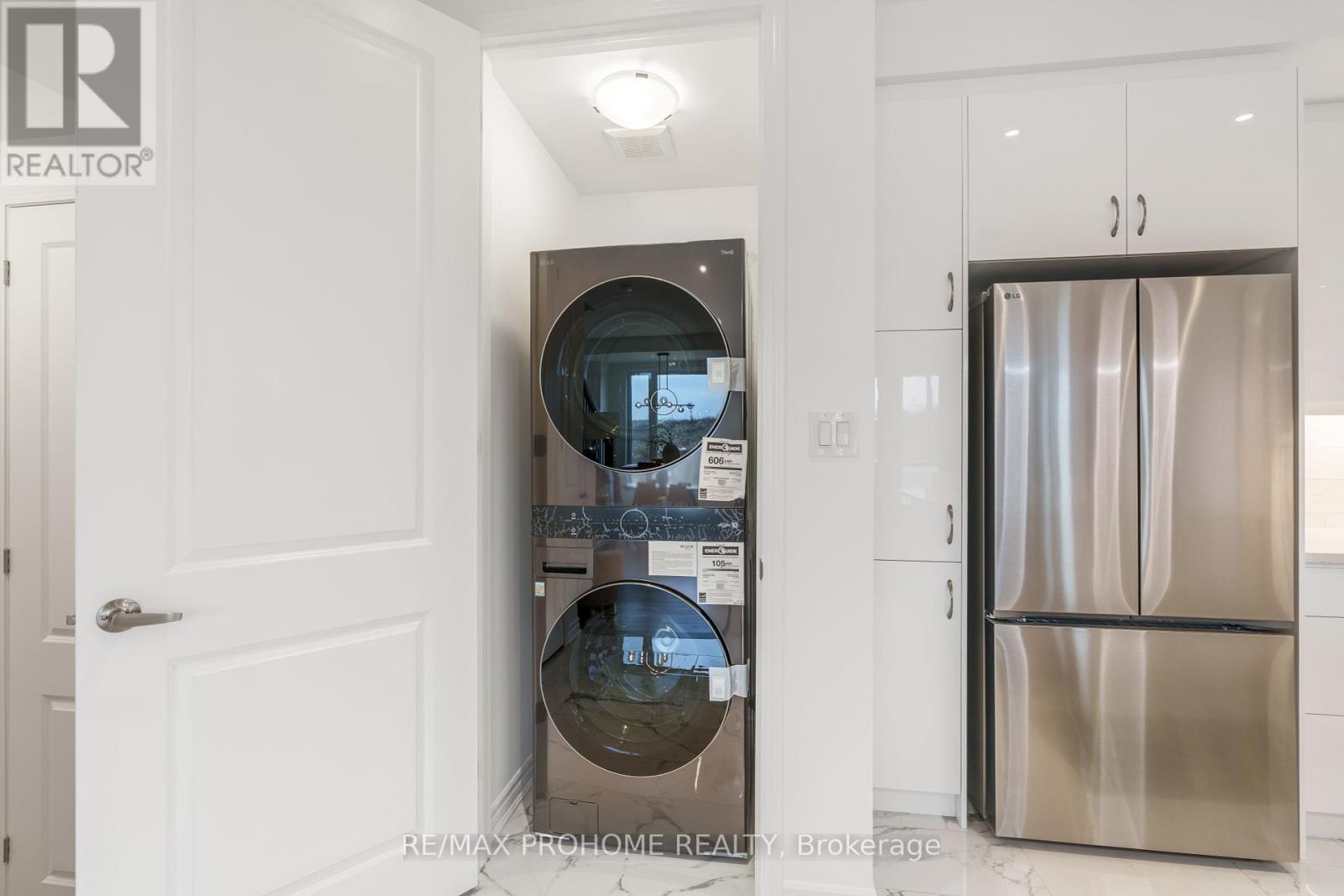36 Azure Drive, Markham, Ontario  L6C 3M4 - Photo 17 - N12172723