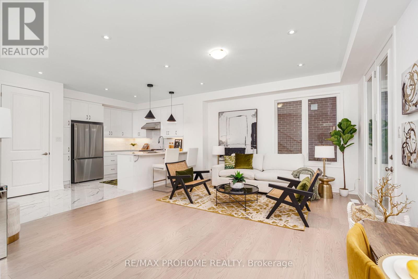 36 Azure Drive, Markham (Victoria Square), Ontario  L6C 3M4 - Photo 7 - N12172723