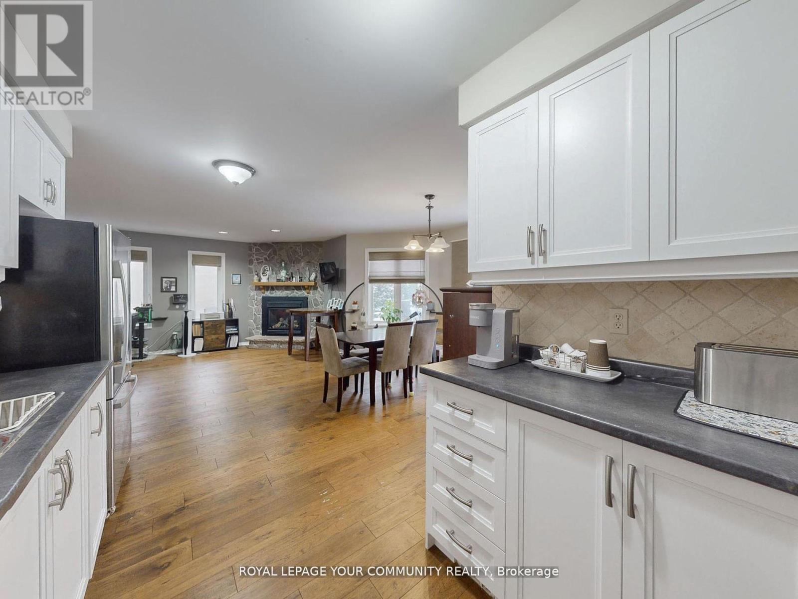105 Brown Street, Barrie, Ontario  L4N 7V6 - Photo 13 - S12172525