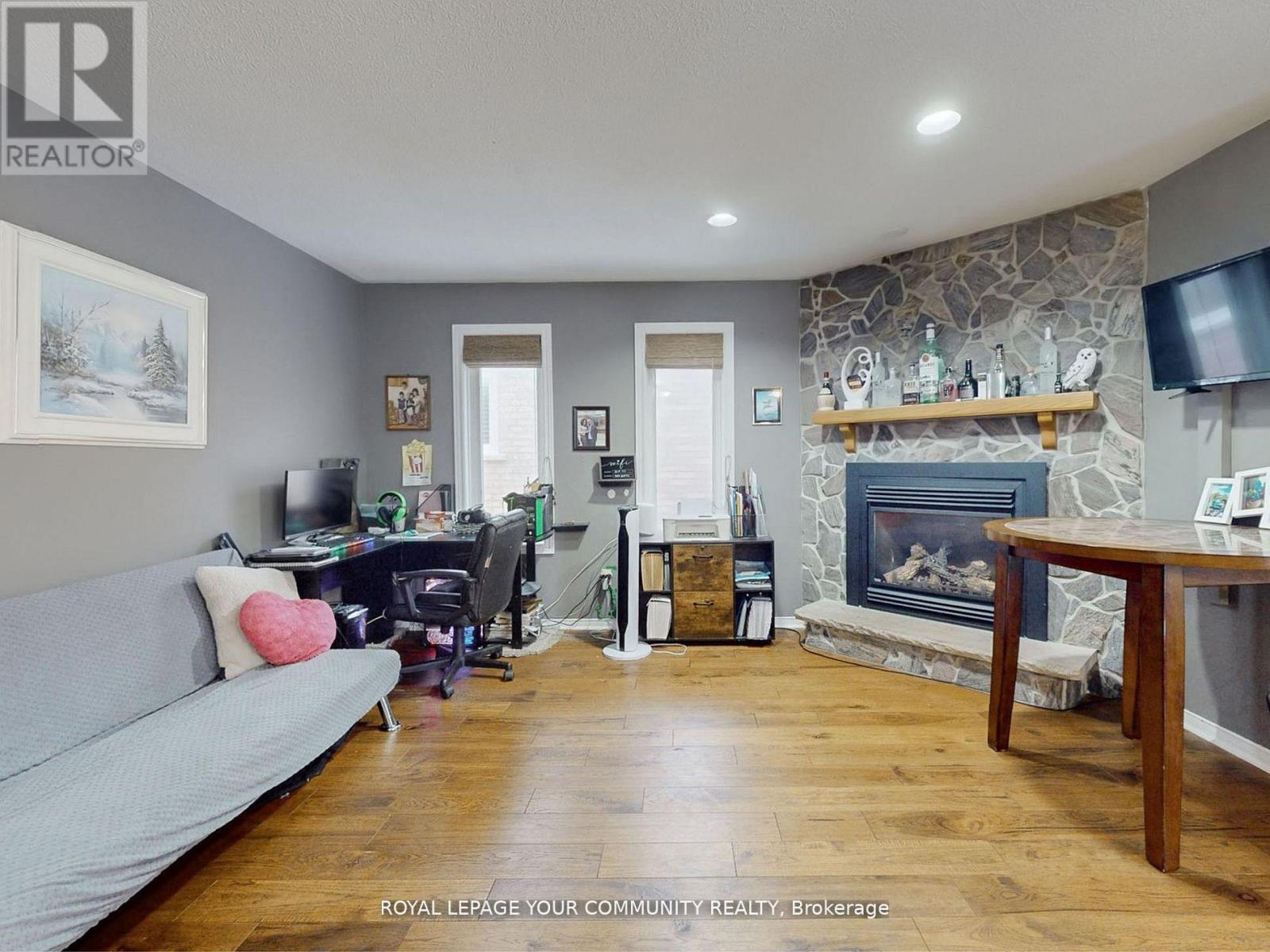 105 Brown Street, Barrie, Ontario  L4N 7V6 - Photo 7 - S12172525