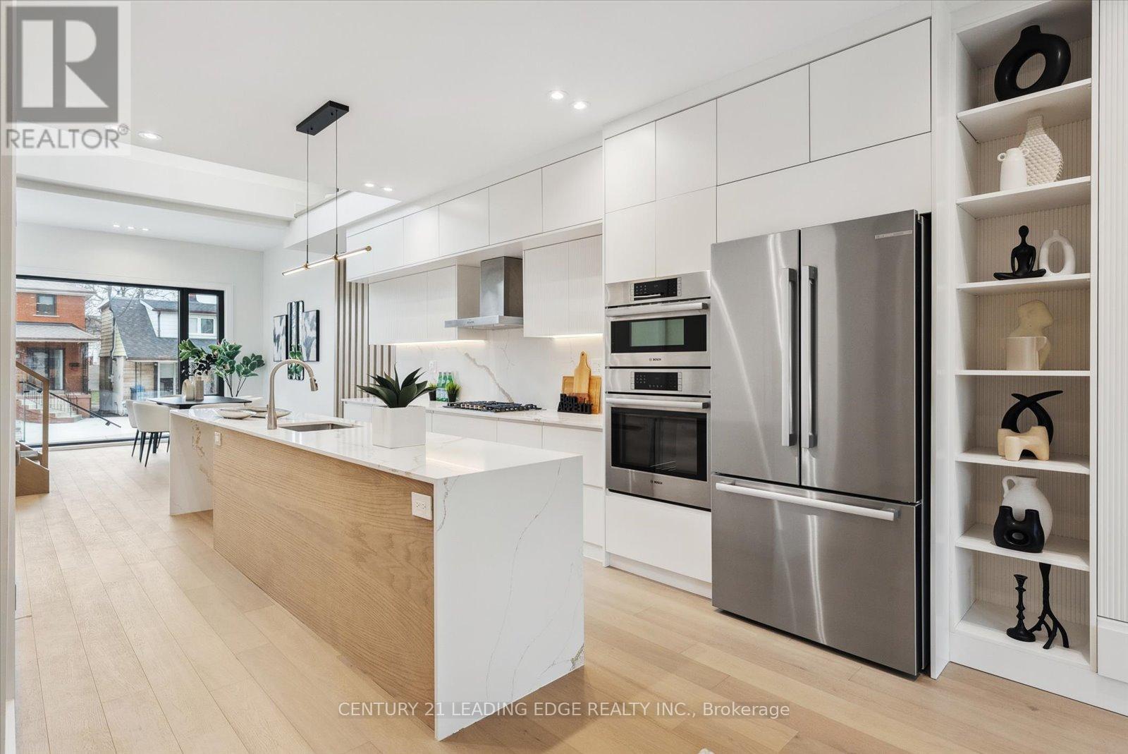 257 Robina Avenue, Toronto, Ontario  M6C 3Y9 - Photo 8 - C12077765