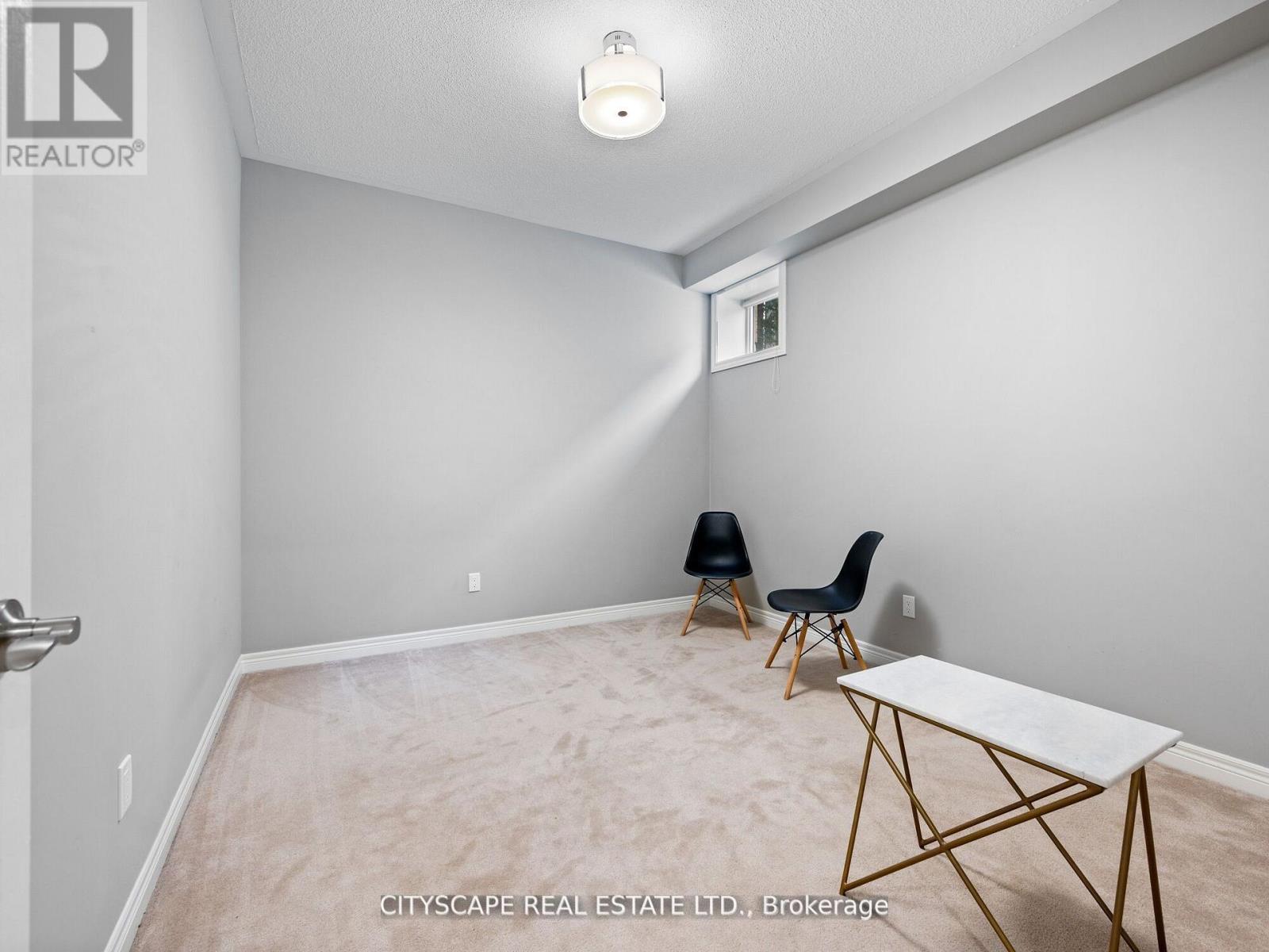 2241 Lyness Avenue S, Oakville, Ontario  L6M 5C2 - Photo 19 - W12172523