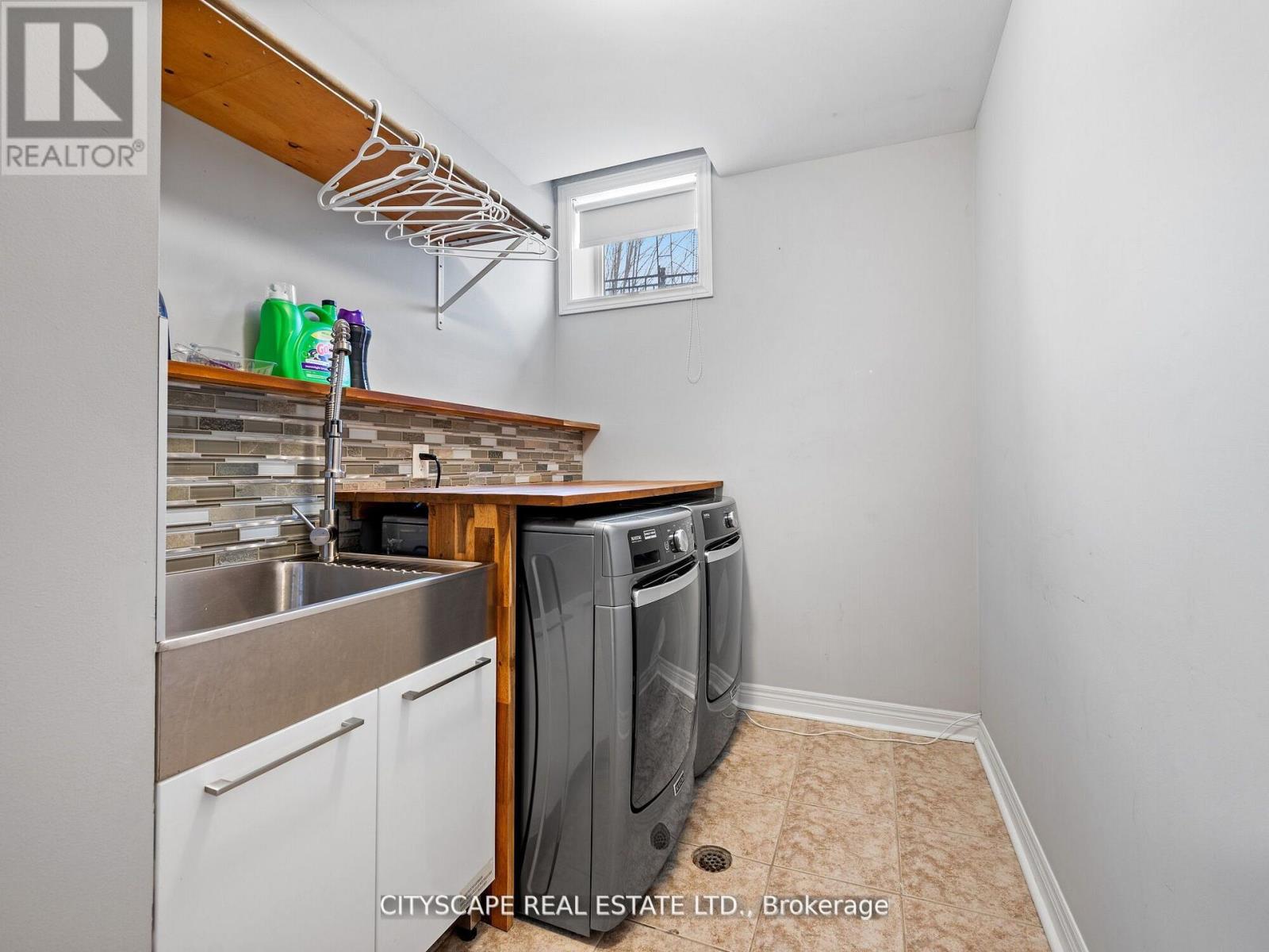 2241 Lyness Avenue S, Oakville, Ontario  L6M 5C2 - Photo 21 - W12172523