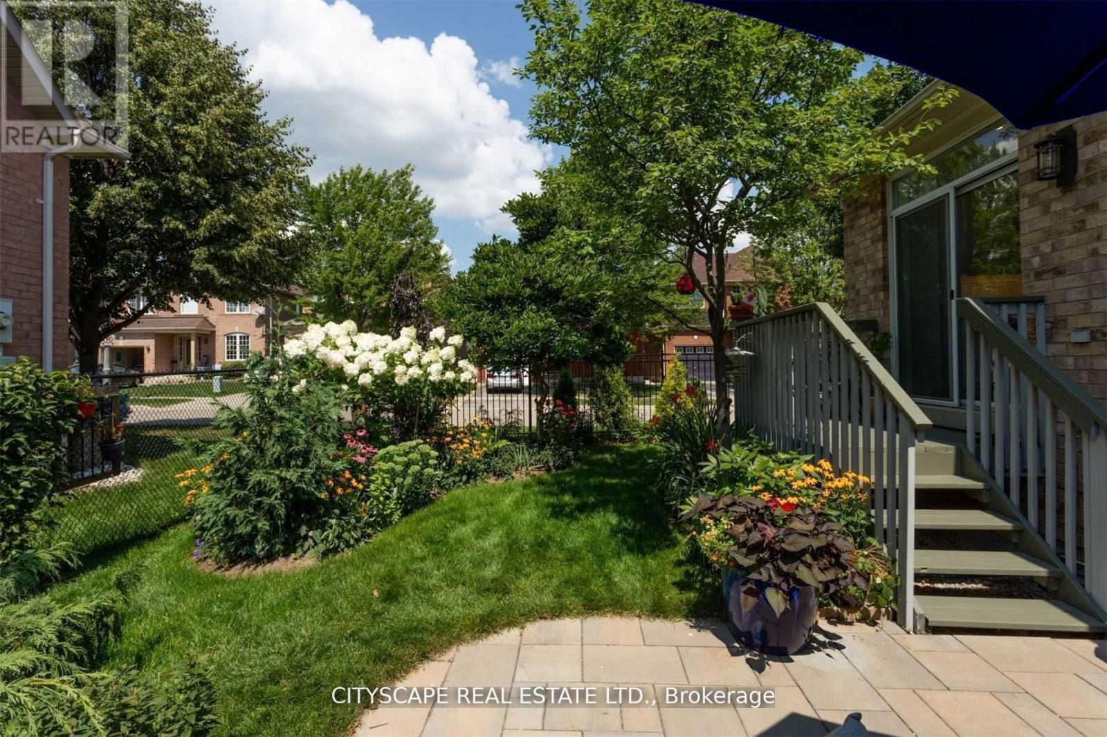 2241 Lyness Avenue S, Oakville, Ontario  L6M 5C2 - Photo 22 - W12172523