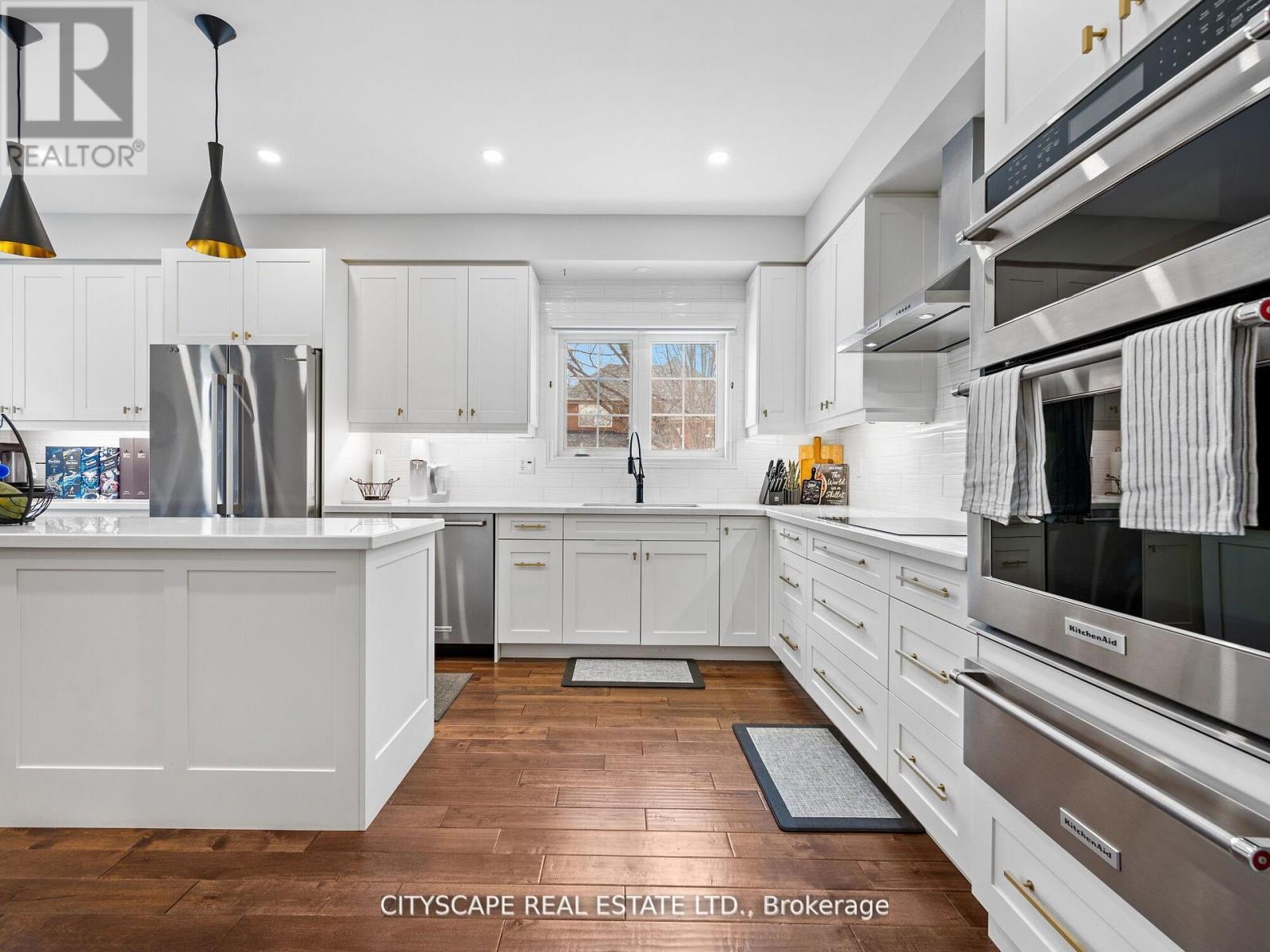 2241 Lyness Avenue S, Oakville, Ontario  L6M 5C2 - Photo 6 - W12172523