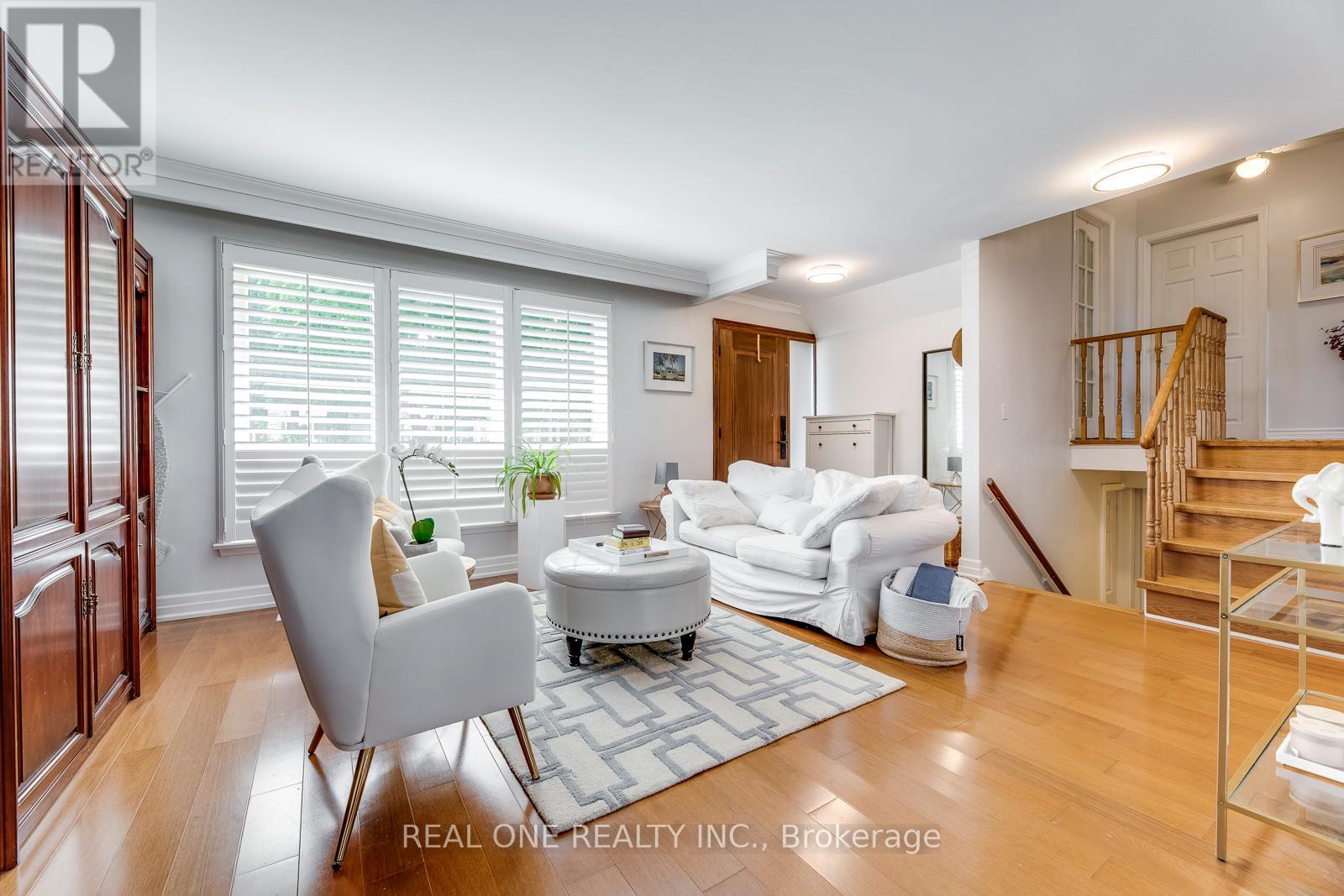 1377 Sheldon Avenue, Oakville, Ontario  L6L 2P9 - Photo 6 - W12172534