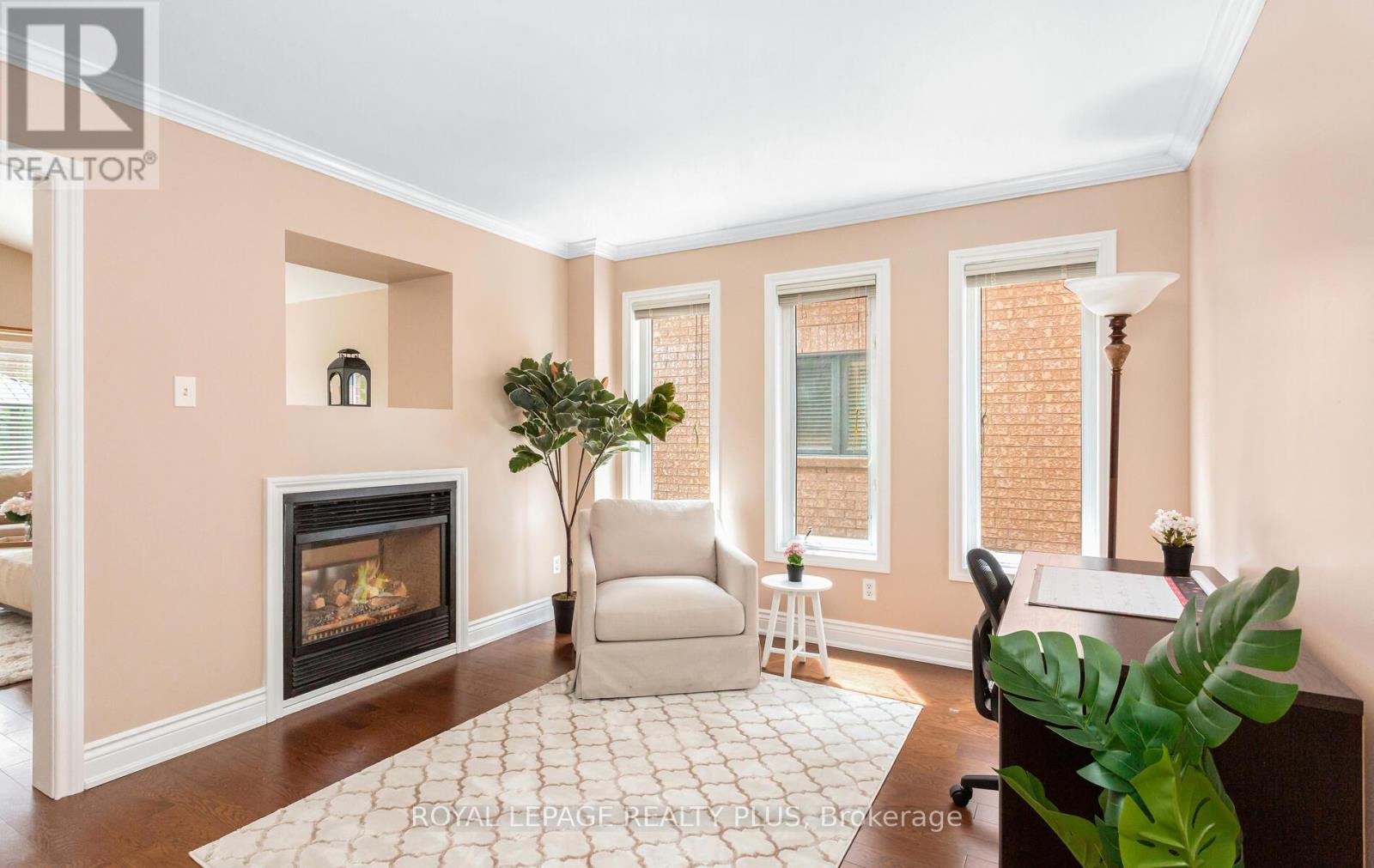 1134 Blueheron Boulevard, Mississauga, Ontario  L5V 2J7 - Photo 9 - W12172541