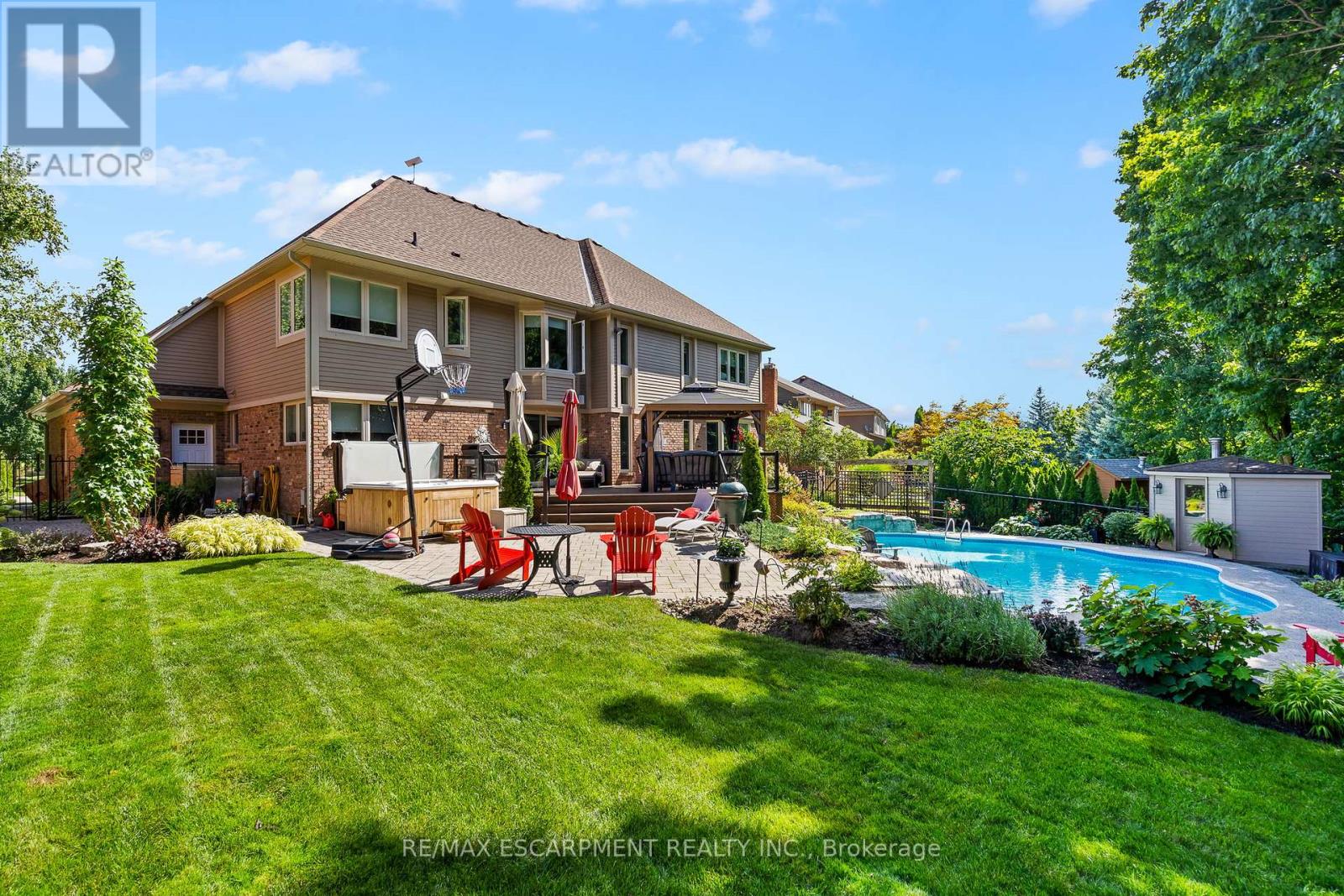 1103 Crofton Way, Burlington, Ontario  L7P 4X1 - Photo 39 - W12172590