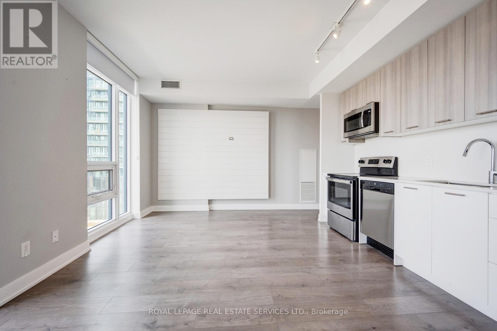 502 - 180 Veterans Drive, Brampton, Ontario  L7A 5G7 - Photo 17 - W12172620