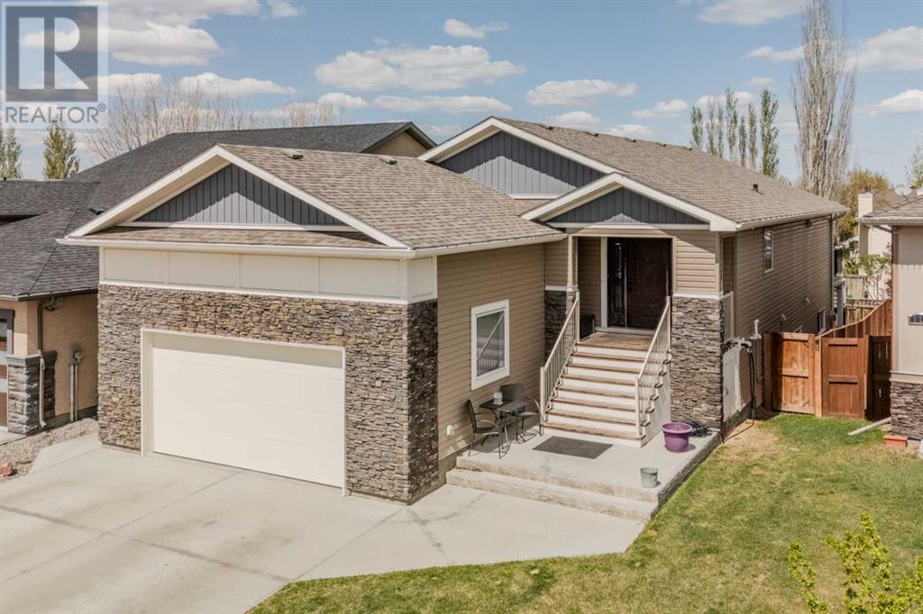 118 Riverford Close W, Lethbridge, Alberta  T1K 8E6 - Photo 2 - A2218022