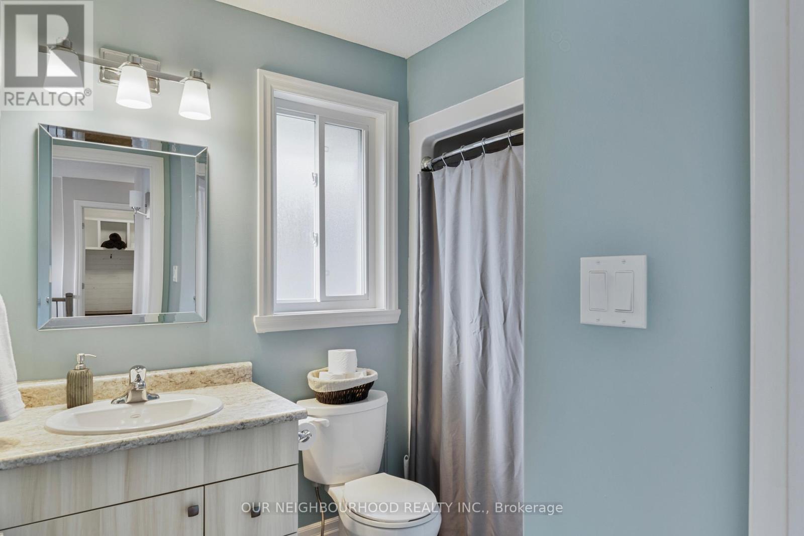 54 Mcintosh Crescent, Quinte West, Ontario  K8V 0G1 - Photo 16 - X12172795