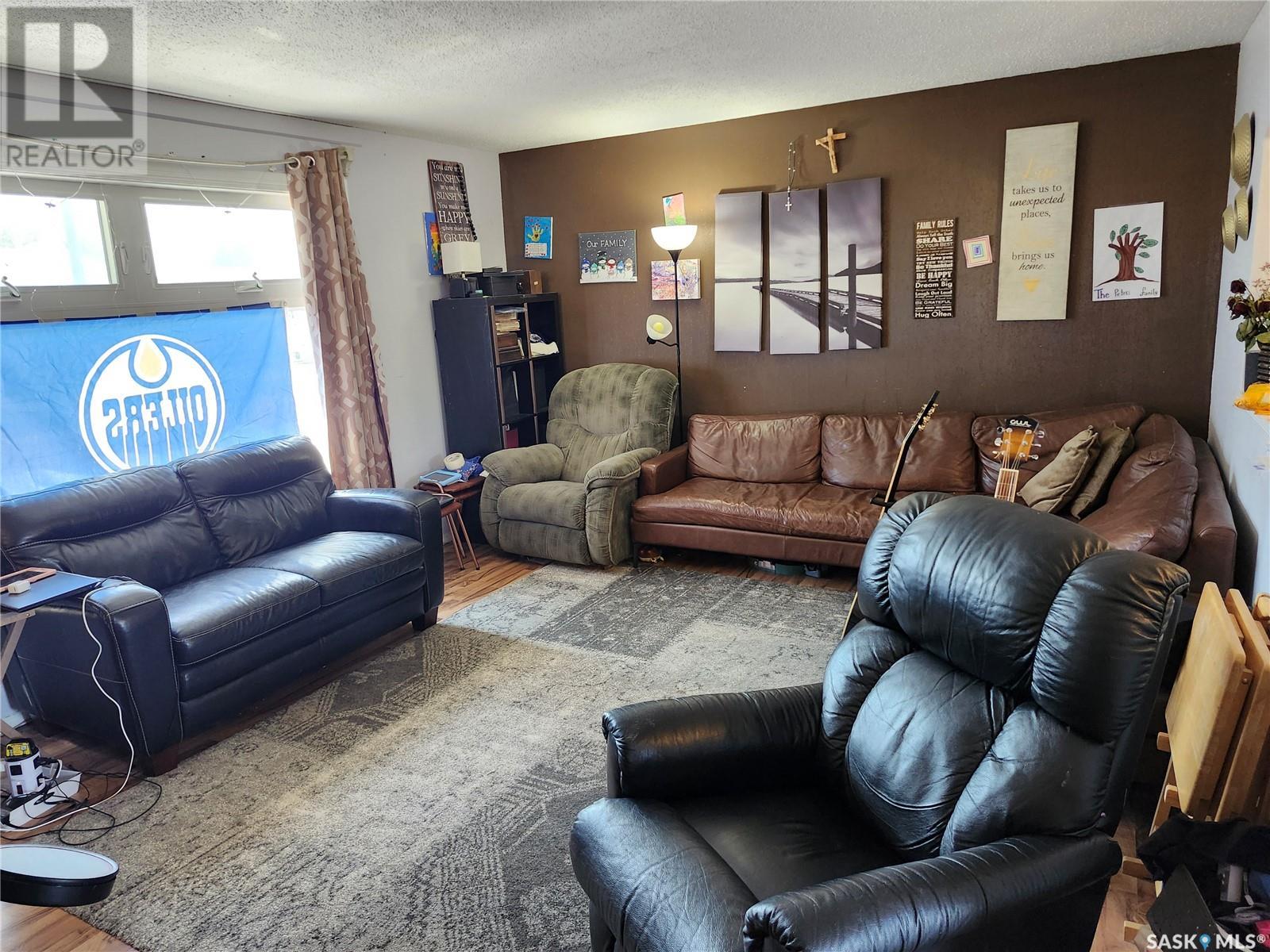 Property at 330 Thomas WAY image 3