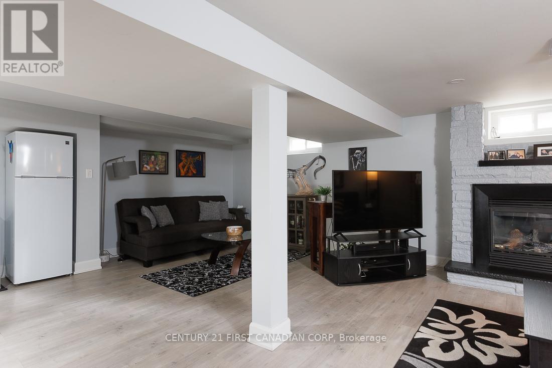 82 Queenston Crescent, London East (East O), Ontario  N5W 1N6 - Photo 14 - X12172783