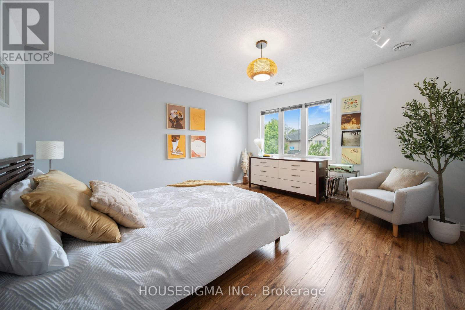 Photo 21 of 40 for 2 - 1290 Bentley Drive