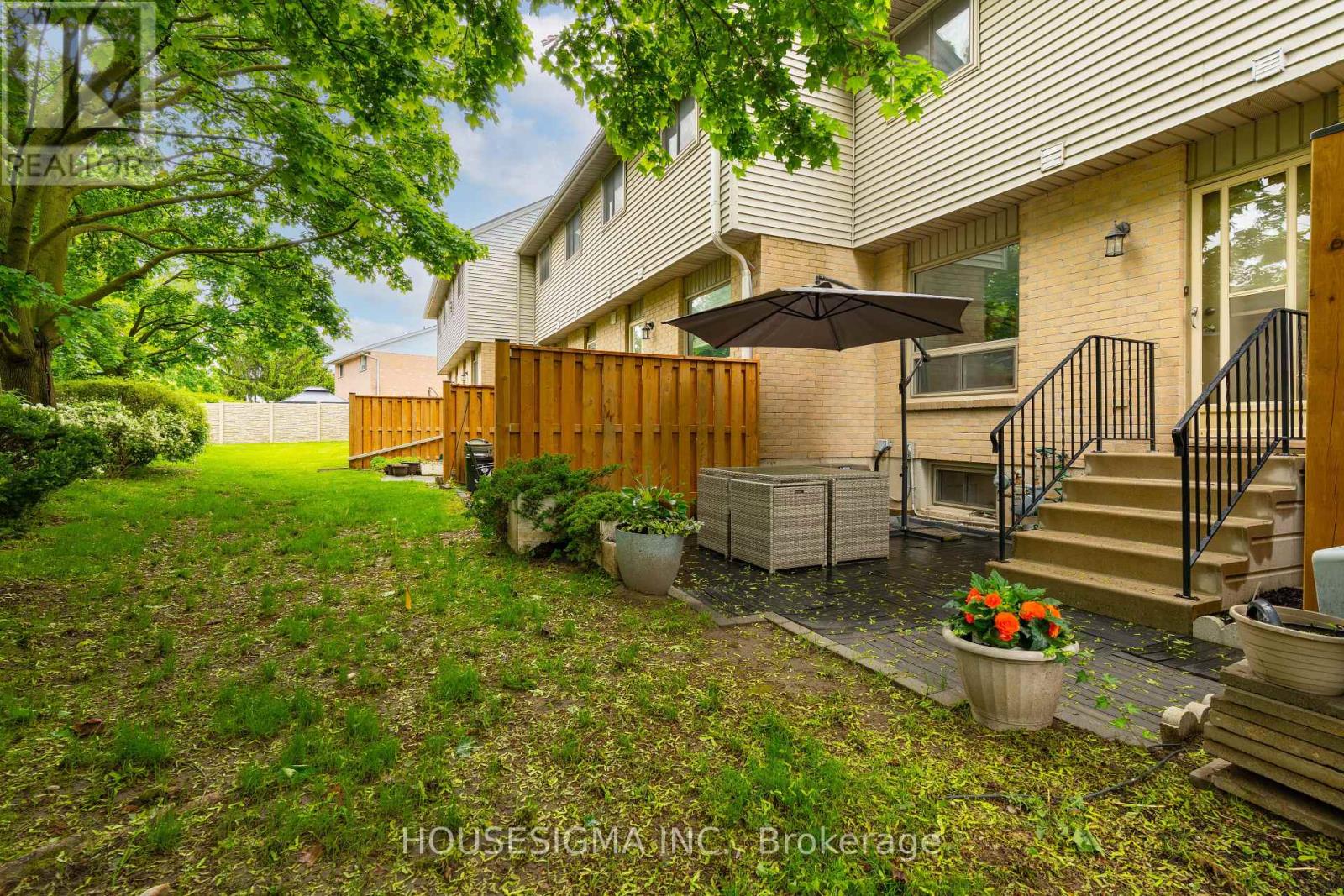 Photo 33 of 40 for 2 - 1290 Bentley Drive