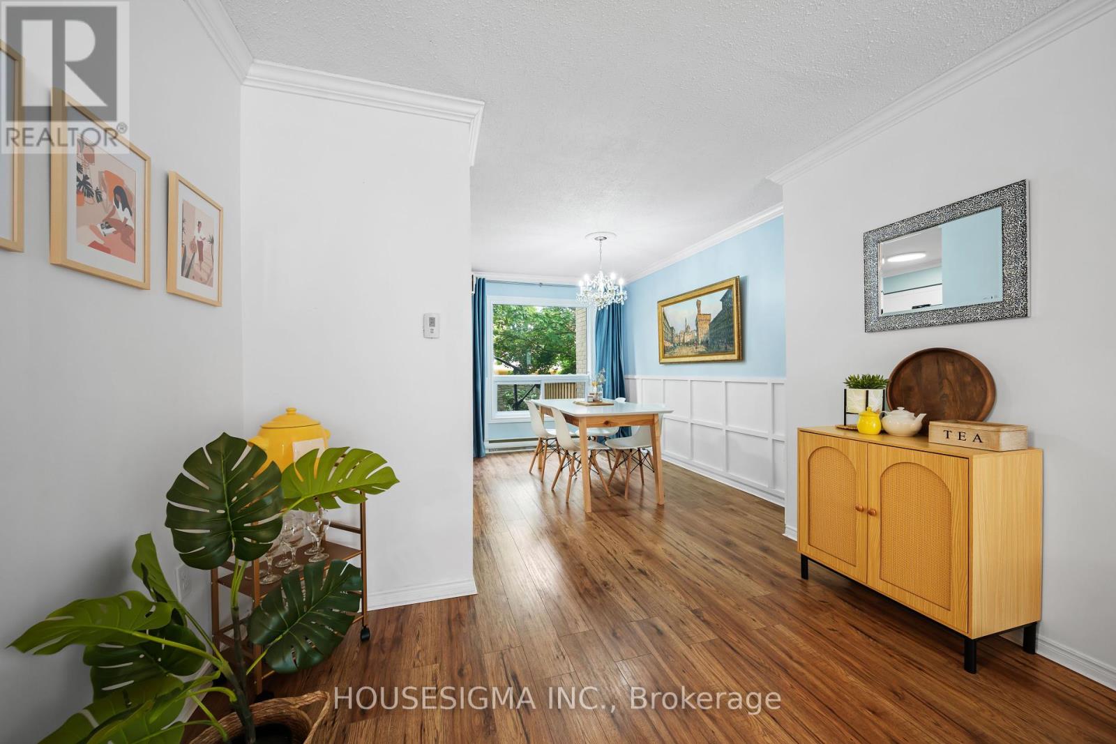 Photo 9 of 40 for 2 - 1290 Bentley Drive