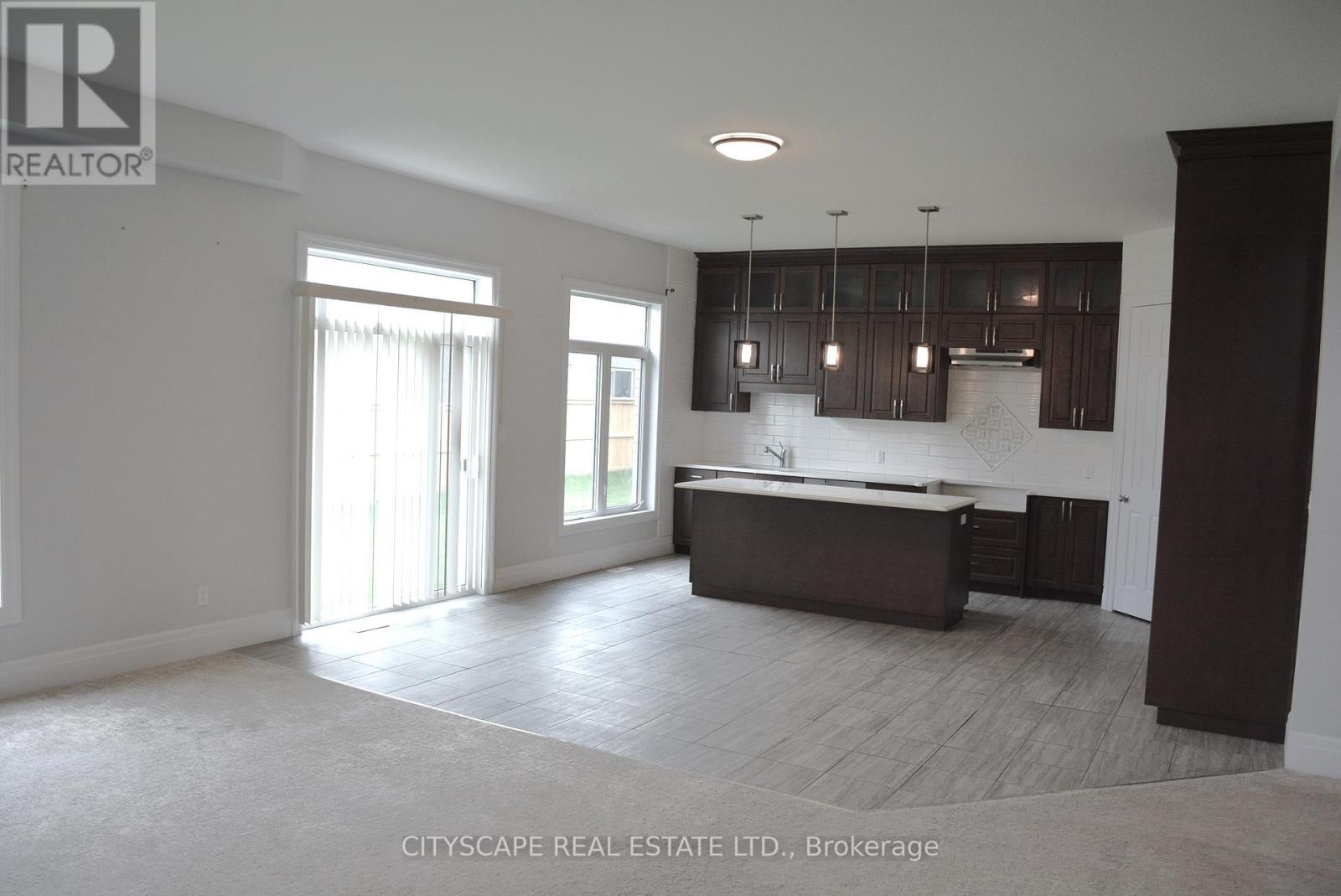 Property at 5 SASS CRESCENT image 3