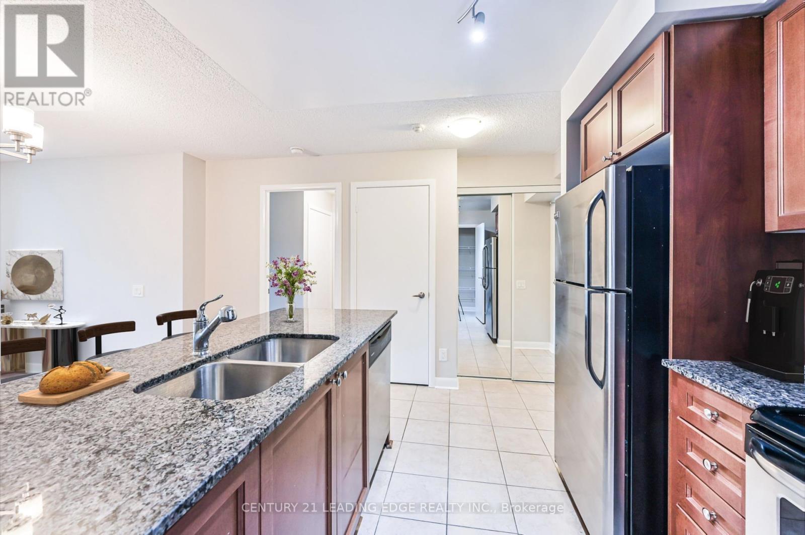 653 - 525 Wilson Avenue, Toronto, Ontario  M3H 0A7 - Photo 6 - C12114047