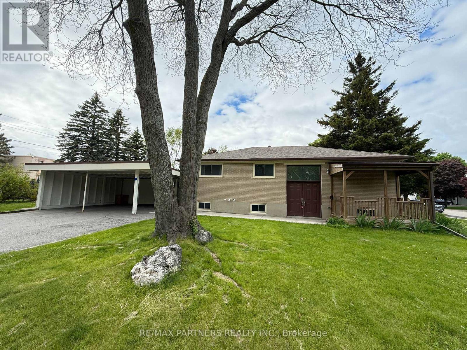 77 Foreht Crescent, Aurora, Ontario  L4G 3E9 - Photo 1 - N12172111