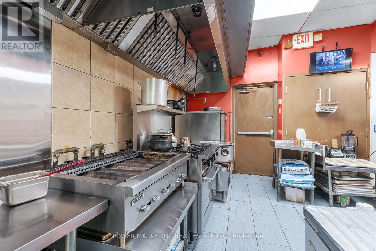 9 - 2900 Woodroffe Avenue, Ottawa, Ontario  K2J 4G3 - Photo 28 - X12168373