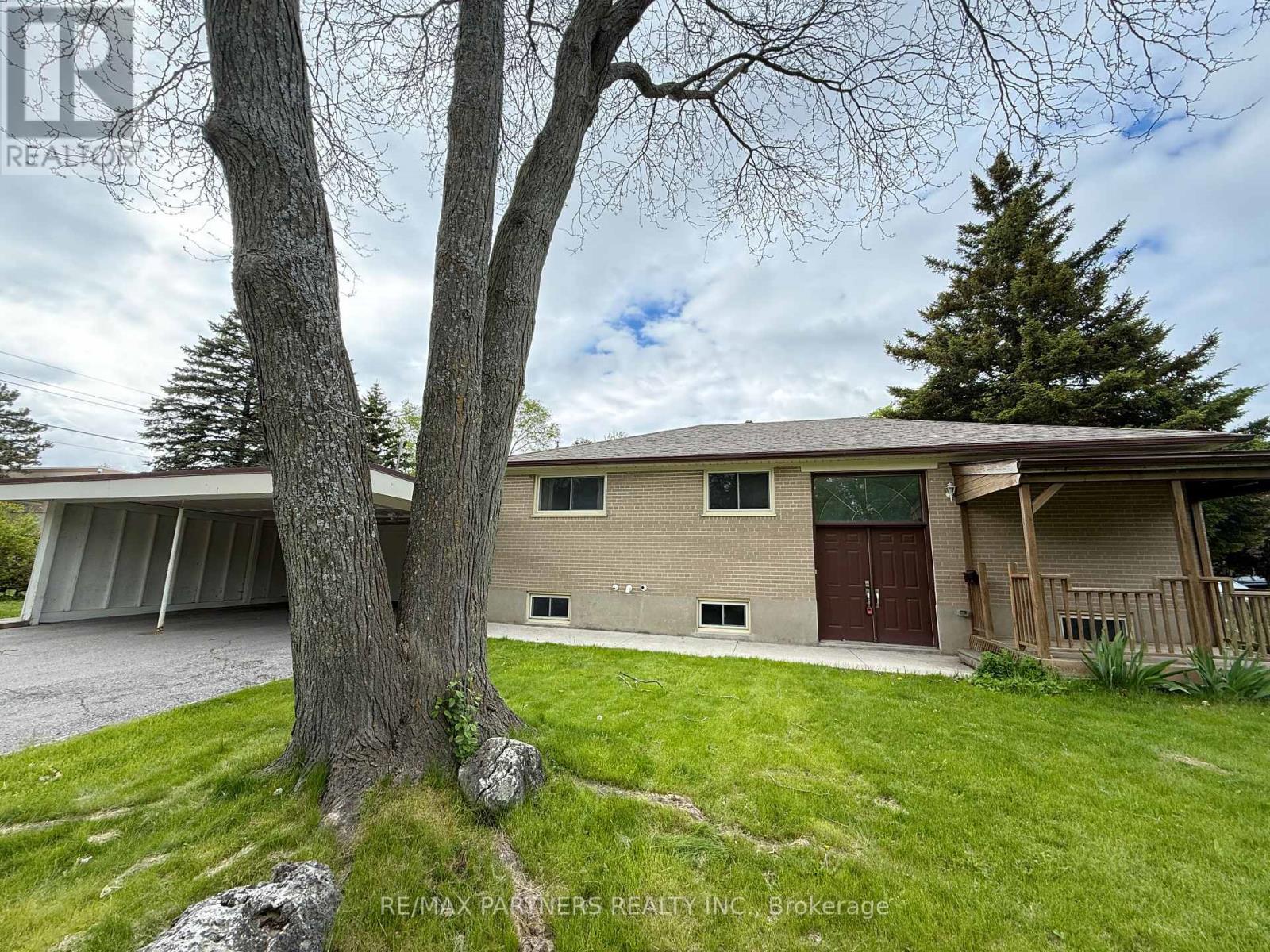 77 Foreht Crescent, Aurora, Ontario  L4G 3E9 - Photo 5 - N12172111