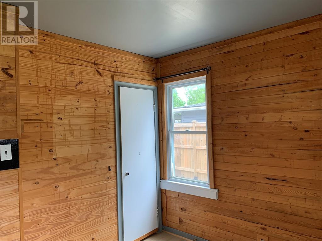 401 Louisa Street, Point Edward, Ontario  N7V 1W9 - Photo 15 - 25013029