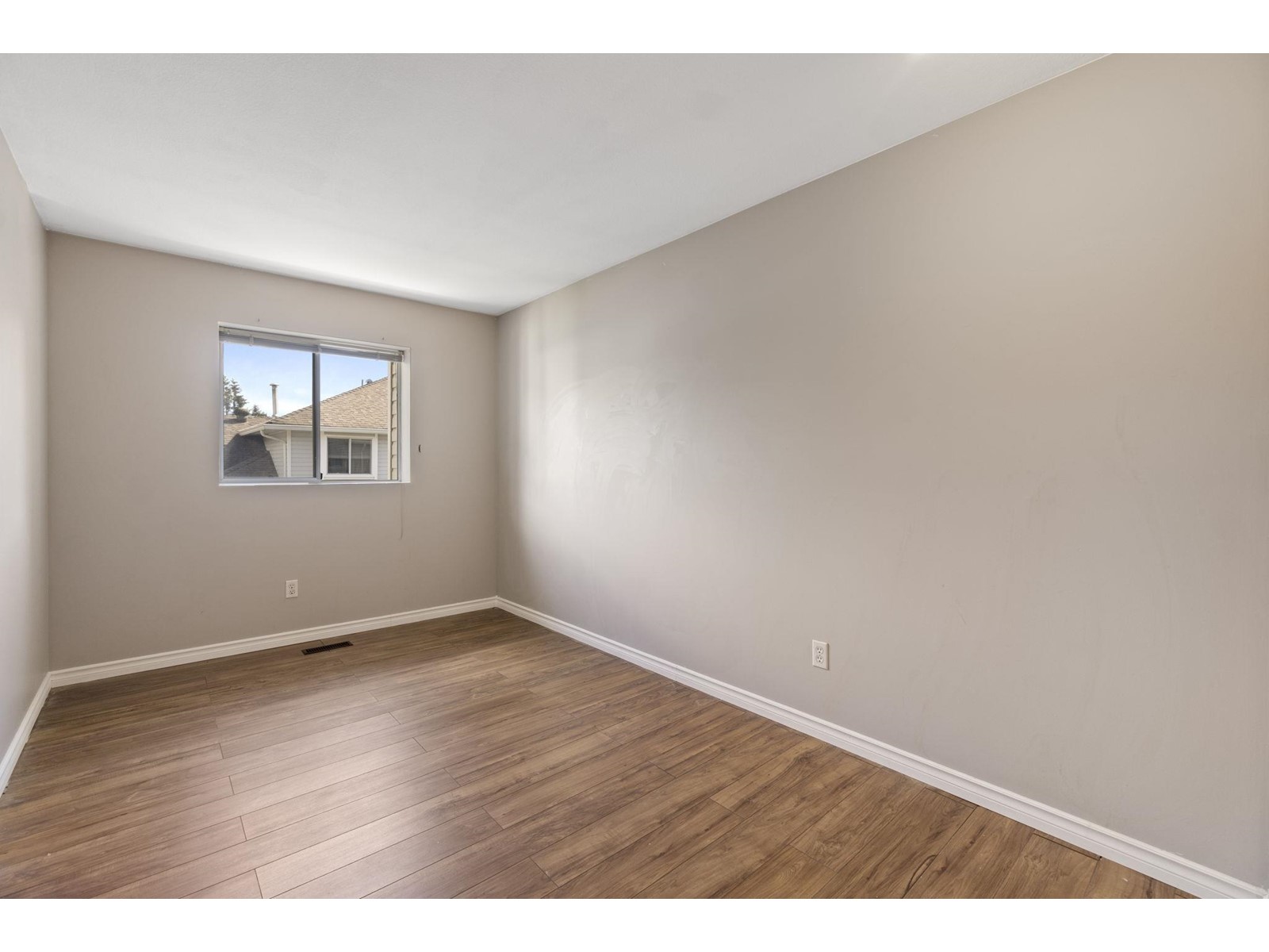 2 13970 72 Avenue, Surrey, British Columbia  V3W 0M5 - Photo 10 - R2991462