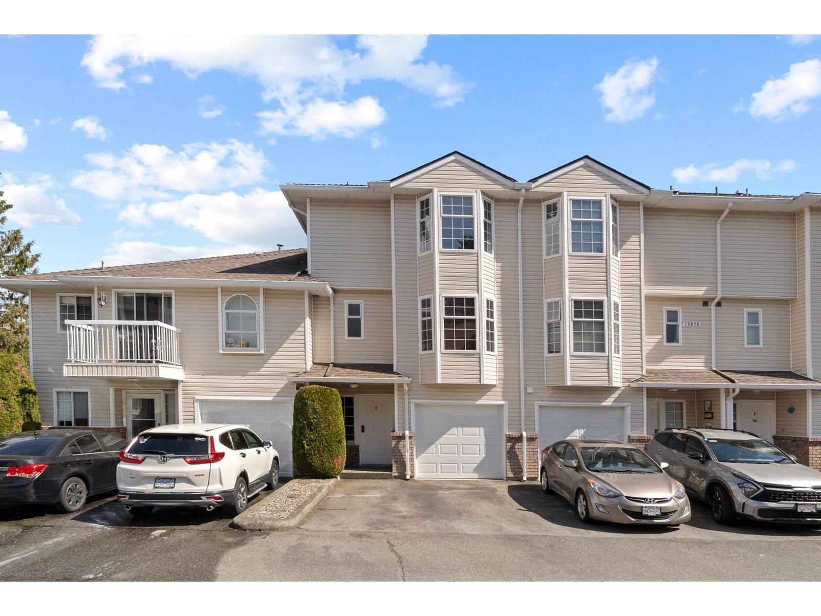 2 13970 72 Avenue, Surrey, British Columbia  V3W 0M5 - Photo 2 - R2991462