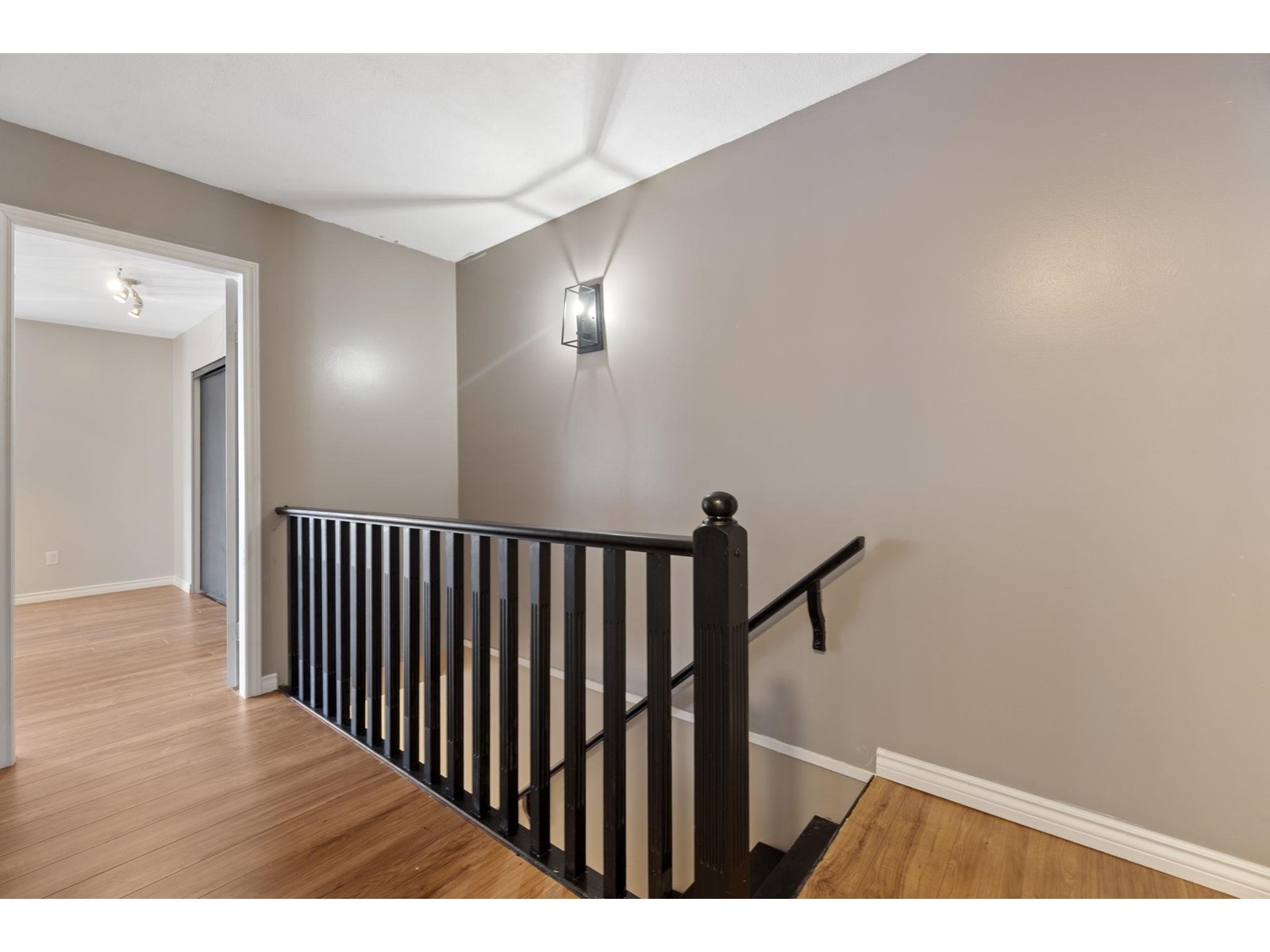 2 13970 72 Avenue, Surrey, British Columbia  V3W 0M5 - Photo 9 - R2991462
