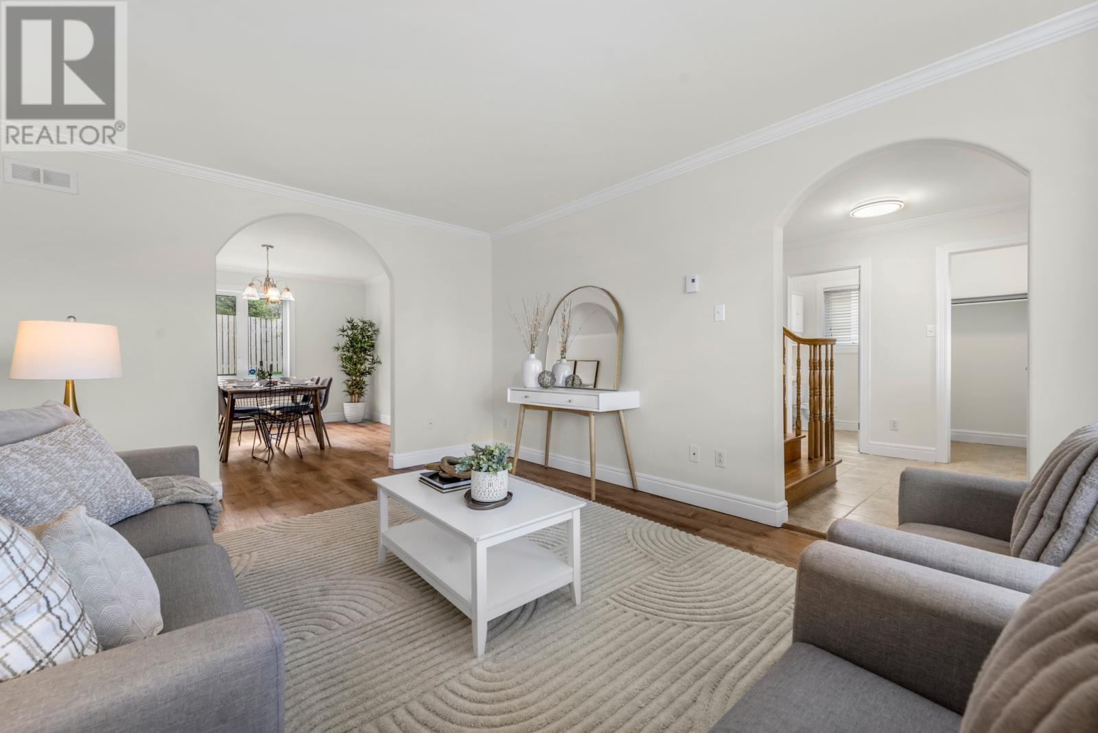 Property at 14 Sheppard Place image 5