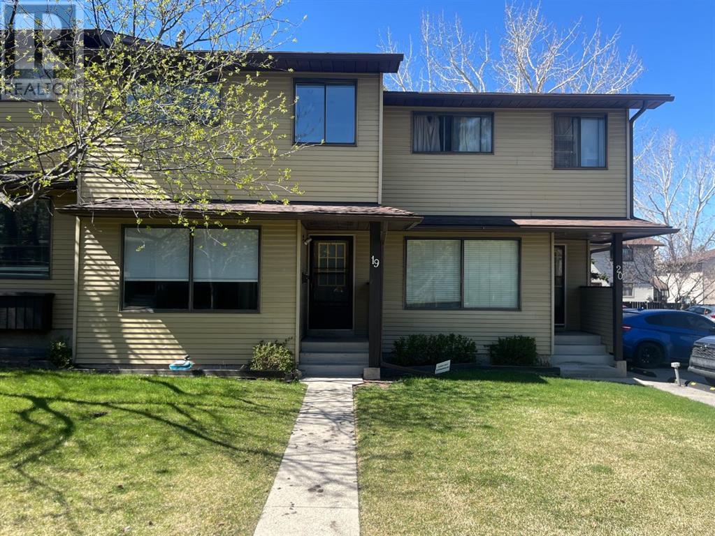 19, 380 Bermuda Drive Nw, Calgary, Alberta  T3K 2B2 - Photo 1 - A2207606
