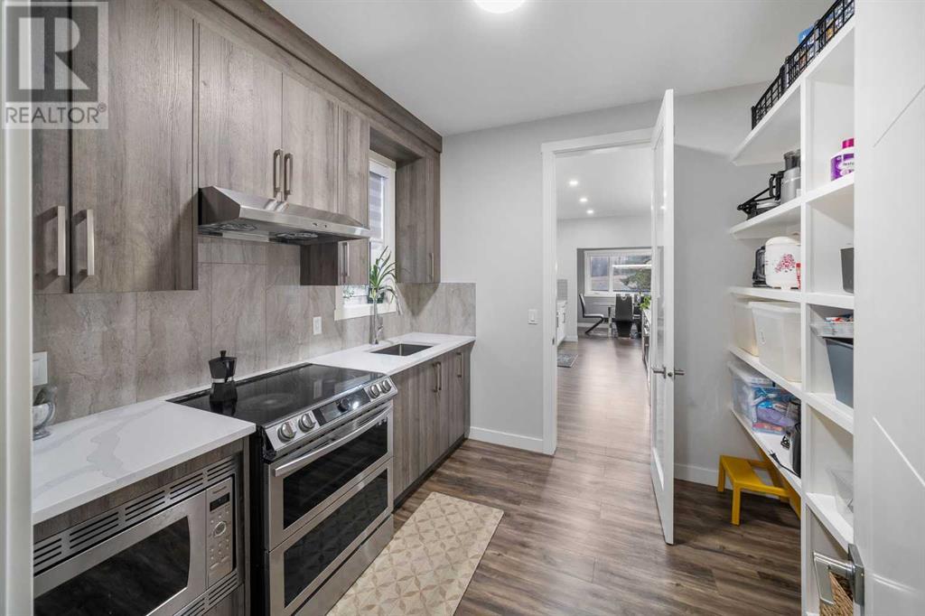 7 Mystic Ridge Way Sw, Calgary, Alberta  T3H 1S7 - Photo 6 - A2211368