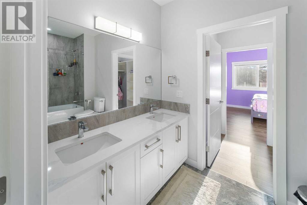 7 Mystic Ridge Way Sw, Calgary, Alberta  T3H 1S7 - Photo 23 - A2211368