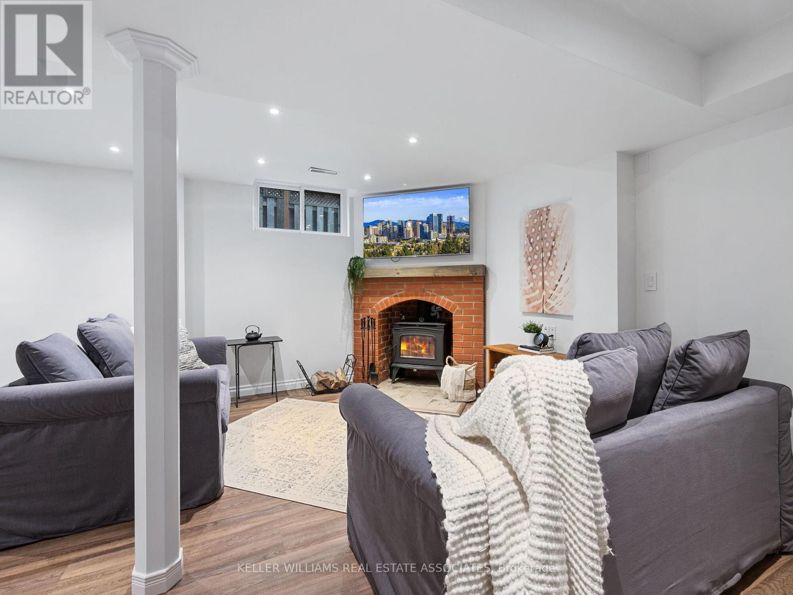 144 Genesee Drive, Oakville, Ontario  L6H 5Y9 - Photo 25 - W12170777