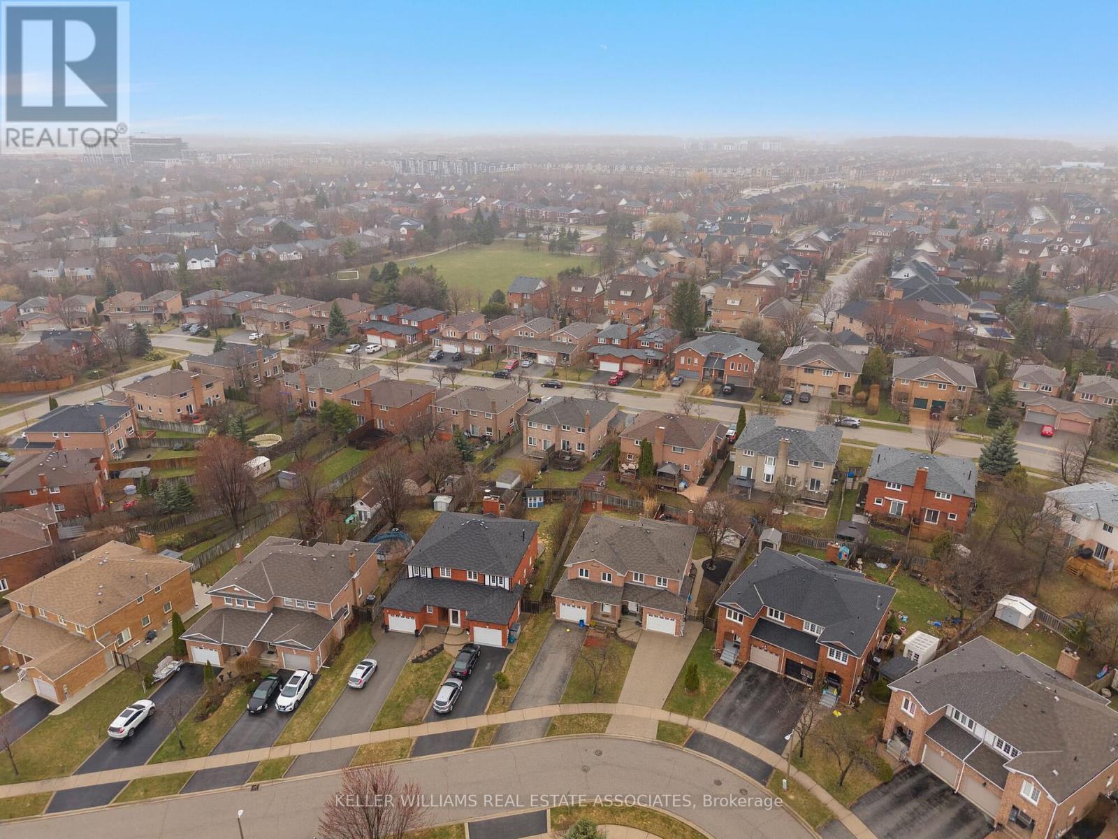 144 Genesee Drive, Oakville, Ontario  L6H 5Y9 - Photo 37 - W12170777