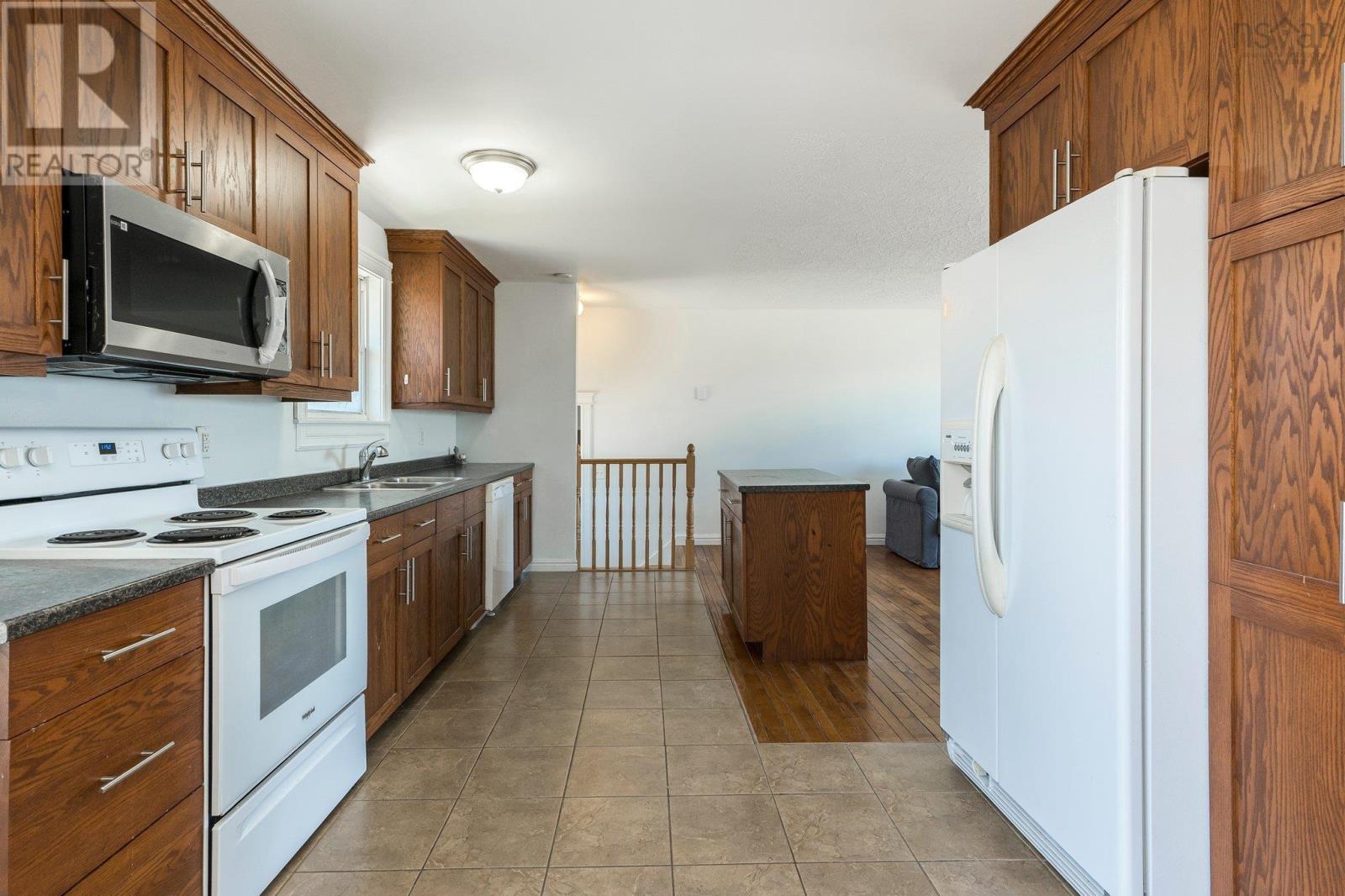 Property at 426 Caldwell Road image 4